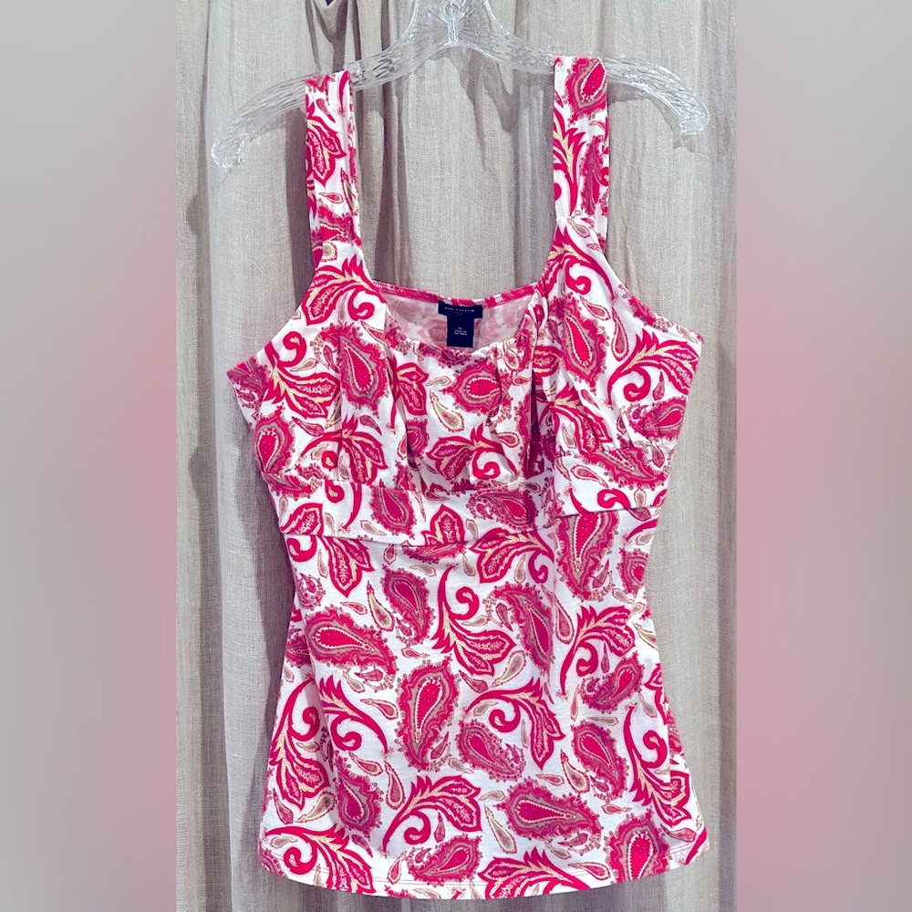 Ann Taylor Size XL (14) tank top with paisley detail. Gently worn condition.
